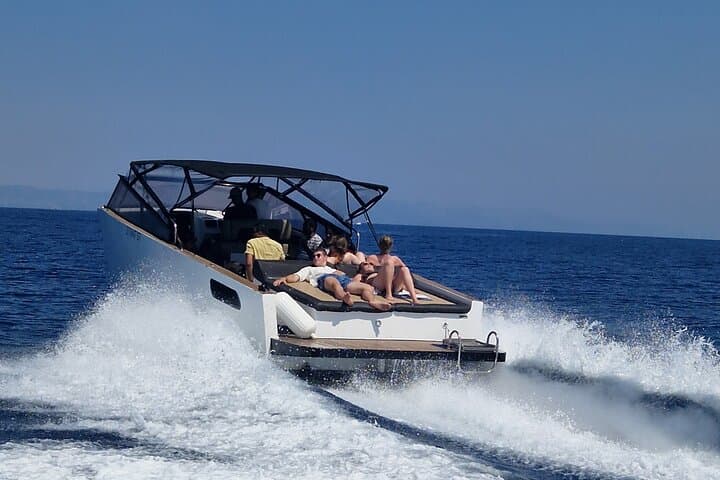 Blue Cave and 5-Island Full-Day Boat Tour from Split photo 4