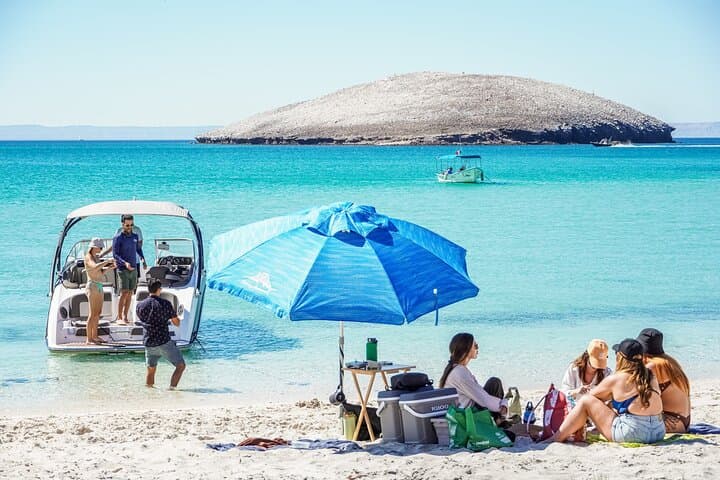 Private Jet Boat Tour to Balandra & Espíritu Santo from La Paz photo 6