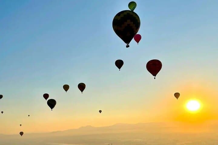 Hot Air Balloon Over Teotihuacan: Cave Breakfast & Private Pickup from Mexico City photo 5