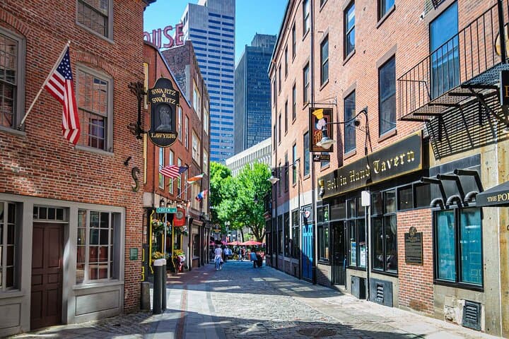 Private Boston Culinary and Freedom Trail Walking Tour photo 2