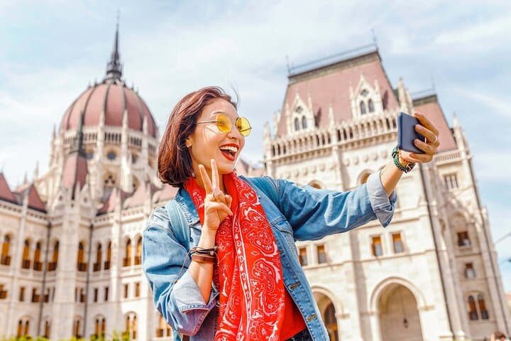 Self-Guided Budapest Walking Tour: See Parliament, Chain Bridge & St. Stephen’s Basilica in 2–3 Hours photo 5