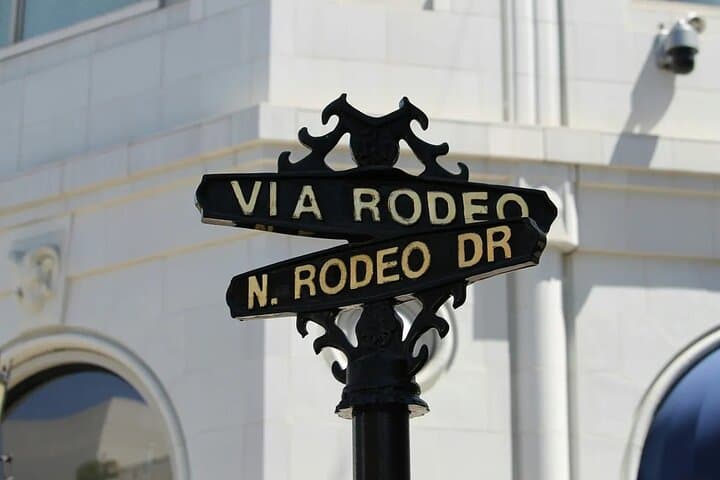 Private LA Chauffeur City Tours: Luxury Custom Itineraries & VIP Service photo 3