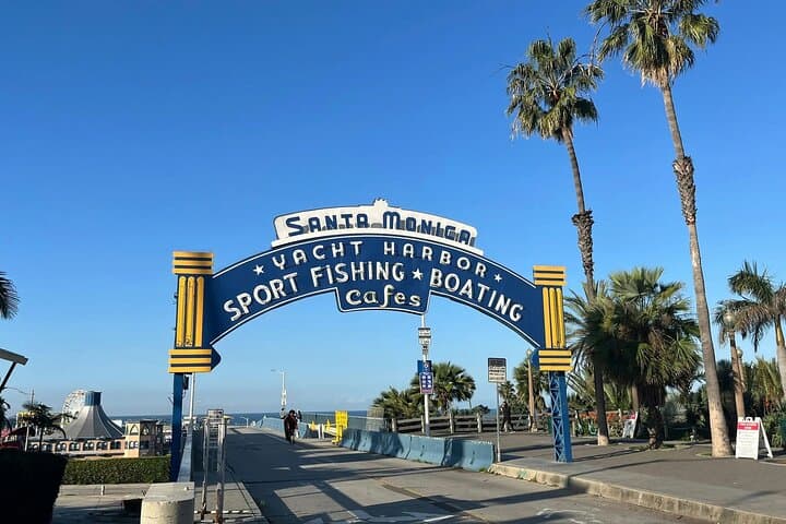 Private LA Chauffeur City Tours: Luxury Custom Itineraries & VIP Service photo 5