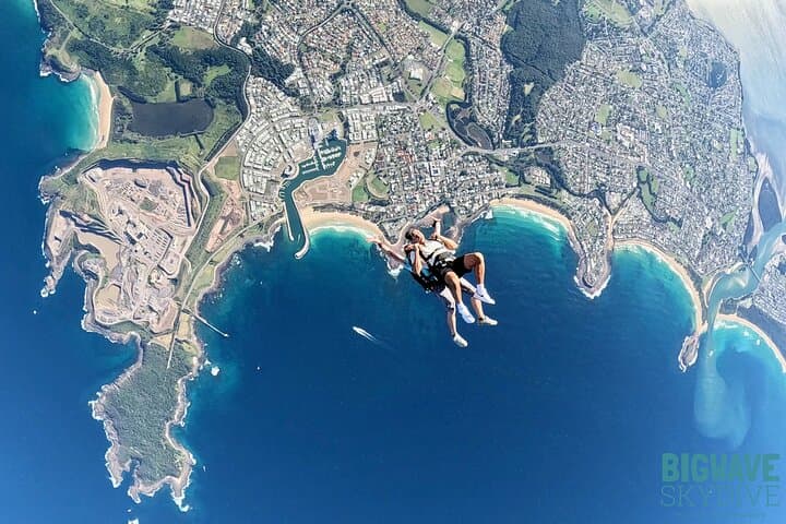 Tandem Skydive Shellharbour Beach 15,000ft — Beachside Freefall Over Bass Point photo 3