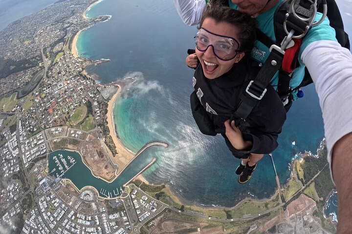 Tandem Skydive Shellharbour Beach 15,000ft — Beachside Freefall Over Bass Point photo 2
