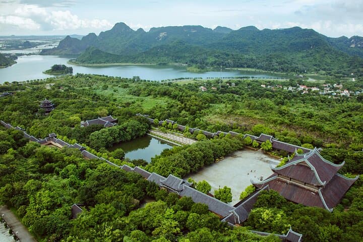 Ninh Binh Discovery: Full-Day from Hanoi to Trang An, Hoa Lu & Mua Cave photo 5