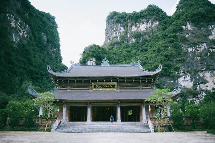 Ninh Binh Discovery: Full-Day from Hanoi to Trang An, Hoa Lu & Mua Cave photo 6
