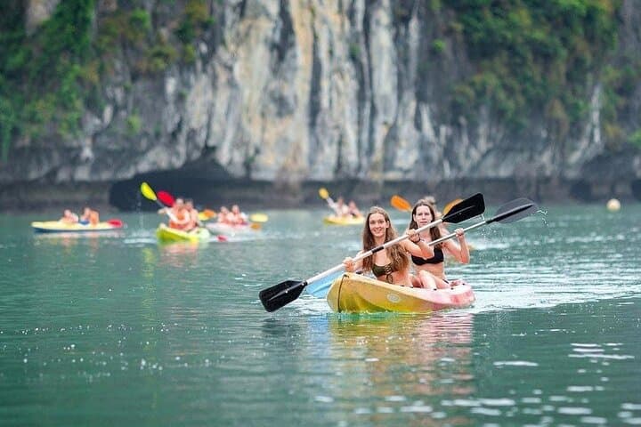 Hanoi to Ninh Binh & Halong Bay — 3-Day Luxury Tour with Tam Coc Boats & Overnight Cruise photo 4