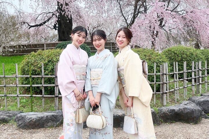 Kyoto Kimono Rental: Family-Friendly Kimono & Yukata Experience with WARGO photo 1