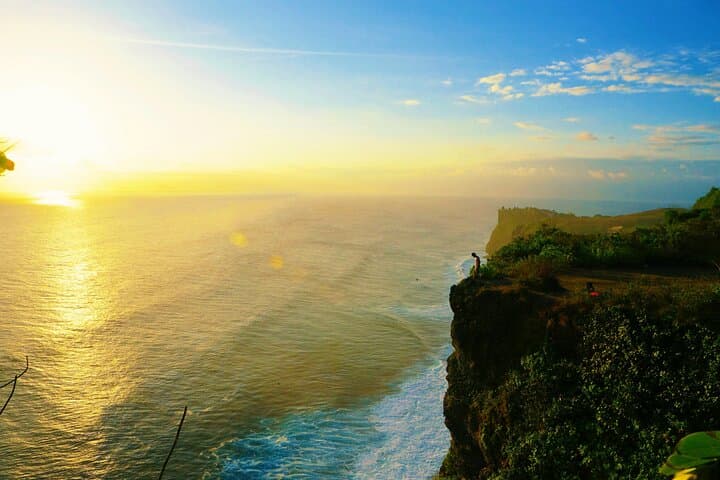 Uluwatu Beach and Cliff Luxe Tour: 5 Beaches, Cliffs, BBQ & Kecak Dance photo 2