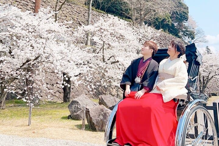 Asakusa Kimono & Yukata Experience: Family-Friendly Rental and Street Stroll photo 2