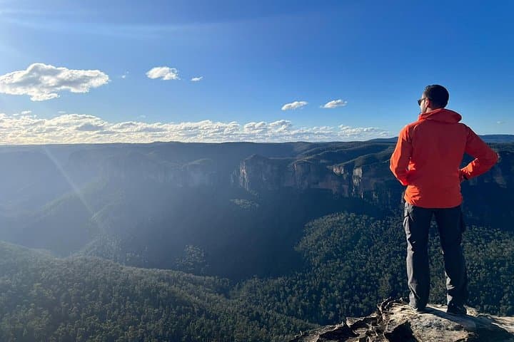Blue Mountains Day Tour: Jamison Valley Lookouts, Megalong & Scenic Highlights