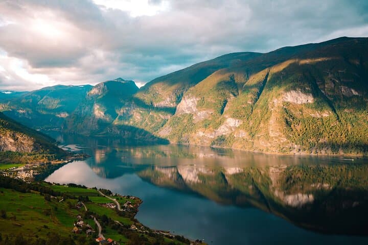 Viking Village & Nærøyfjord Day Trip from Bergen — Gudvangen, Flåm & Stalheim photo 5