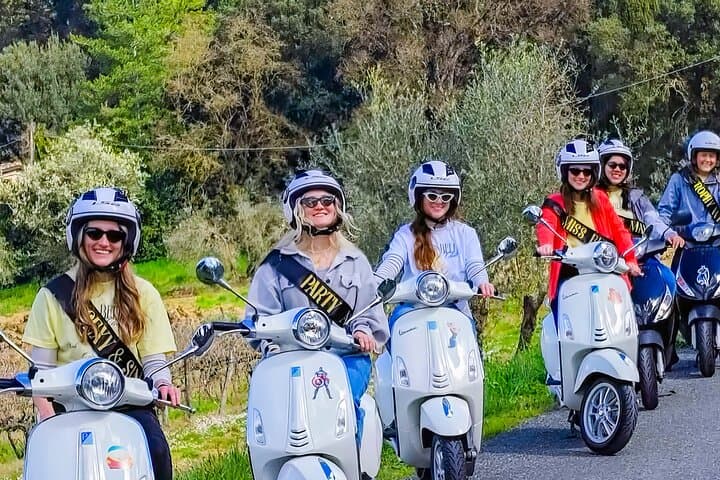Chianti Vespa Adventure: Small-Group Vespa Tour from Florence through Tuscan Hills photo 1