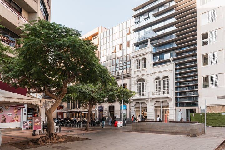 Santa Cruz de Tenerife Tapas & Wine Self-Guided Walking Tour photo 6