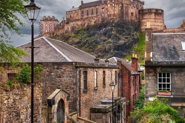 Discover Edinburgh’s Old Town: Guided Royal Mile Walking Tour photo 3
