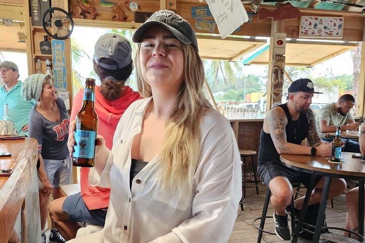 Beachside Bahamian Food Tour in Nassau: Conch, Lobster & Local Eats photo 6
