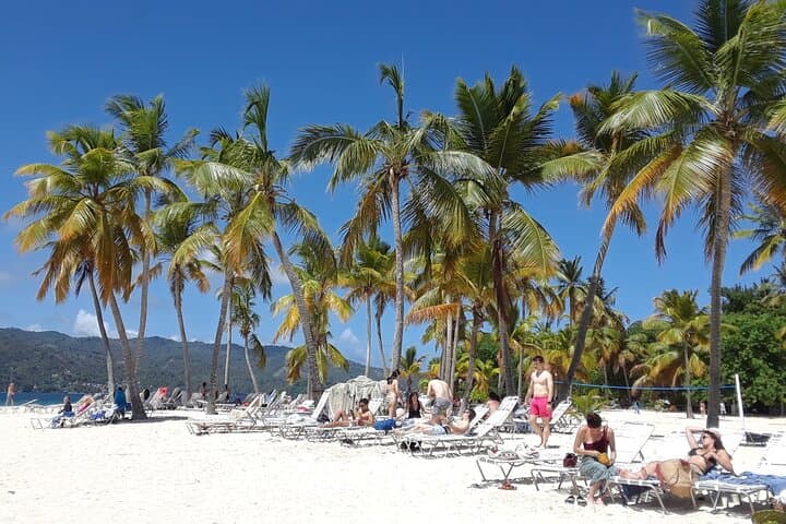 Full-Day Punta Cana Whale Watching & Cayo Levantado Excursion photo 6