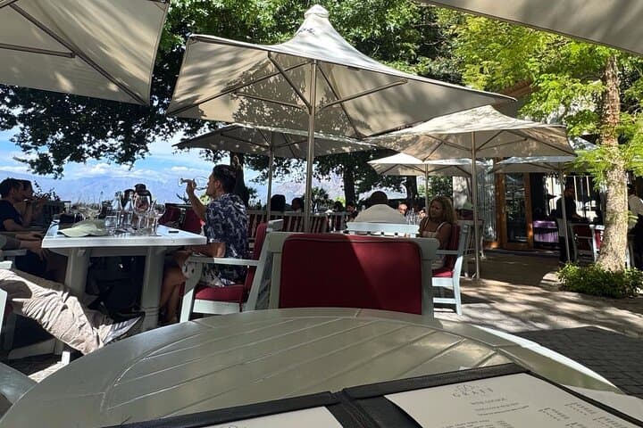 Luxury Winelands EV Tour: Cape Town to Stellenbosch & Franschhoek photo 2