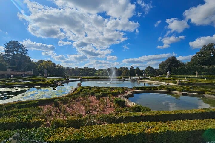 Roadside Majesty: Southampton to Heathrow Transfer with Blenheim Palace Stop photo 2