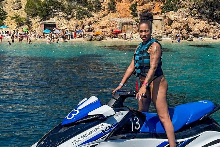 Jet Ski to Cala Salada: Guided 30-Min Adventure from San Antonio, Ibiza photo 5
