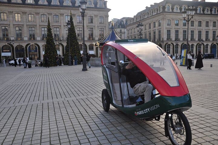Paris Christmas Lights Cab-Bike Tour — Champs-Élysées, Eiffel & Notre-Dame at Night photo 3