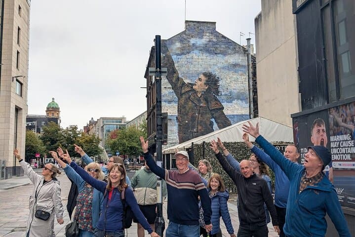 Glasgow After Dark: Evening City Walking Tour and Whisky Tasting photo 4