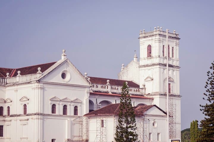 Full-Day Dudhsagar Waterfall & Spice Plantation Tour from Goa: Jeep Safari, Old Goa Churches, and Local Flavors photo 2