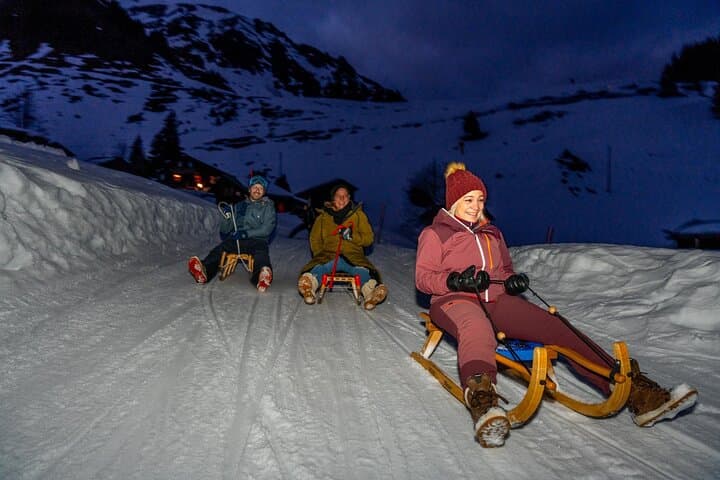Mürren Night Sledging & Alpine Fondue — Jungfrau Evening Adventure