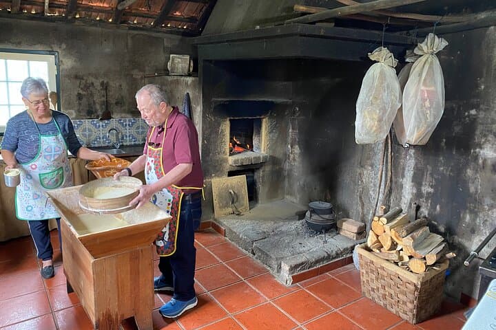 Serra D'Arga Waterfalls Hike and Cornbread Workshop Day Tour from Porto