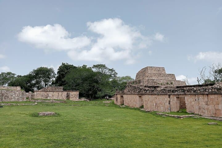 Oxkintok Ruins & Hacienda Mucuyche: Cenote Swim Day Trip from Mérida photo 4