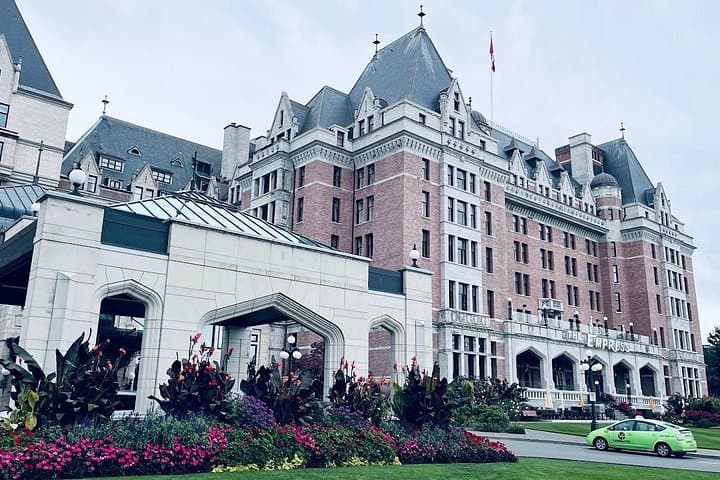 Private Victoria Pre- and Post-Cruise Sightseeing Tour — Inner Harbour, Gardens & Historic Sites photo 1