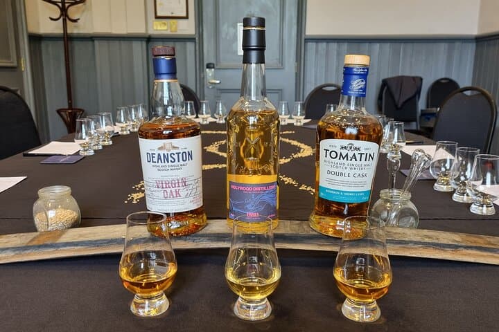 Stirling Whisky Walking Tour & Tasting — Castle Views and Scotch Flight photo 3