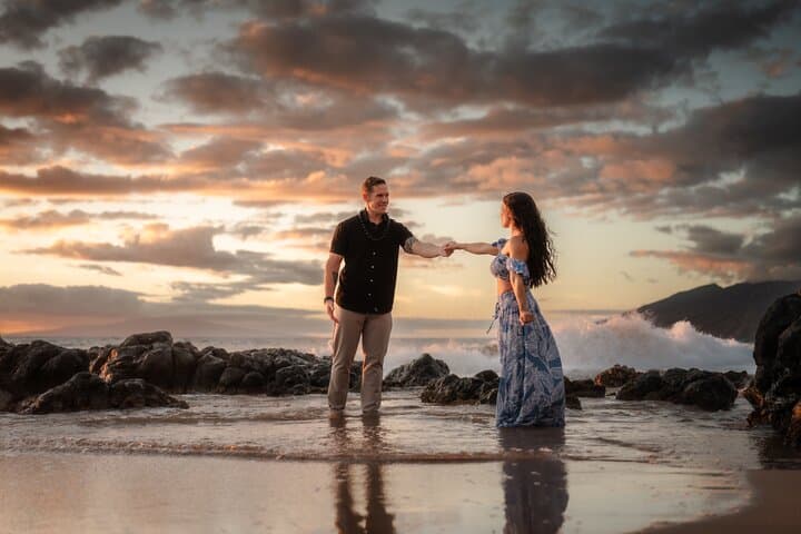 Wailea Sunset Beach Photoshoot — Private Maui Photo Session photo 2