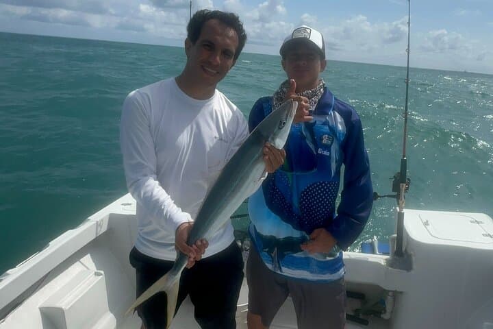 Golfo Dulce Fishing Tour: Dolphin Encounters & Tropical Catches from Puerto Jiménez photo 4