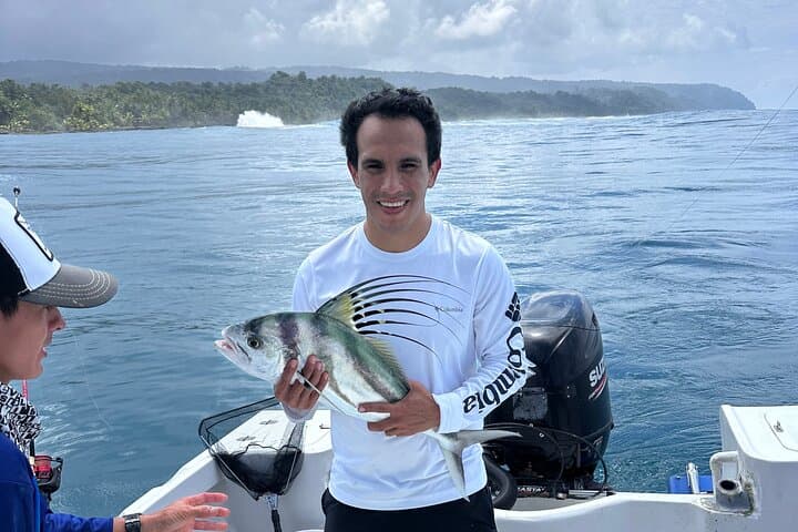Golfo Dulce Fishing Tour: Dolphin Encounters & Tropical Catches from Puerto Jiménez photo 5