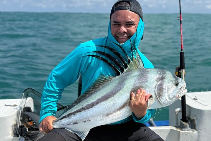 Golfo Dulce Fishing Tour: Dolphin Encounters & Tropical Catches from Puerto Jiménez photo 6