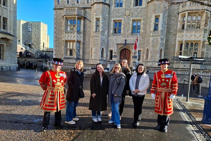 Private Tower of London and Tower Bridge Tour with Priority Entry photo 3