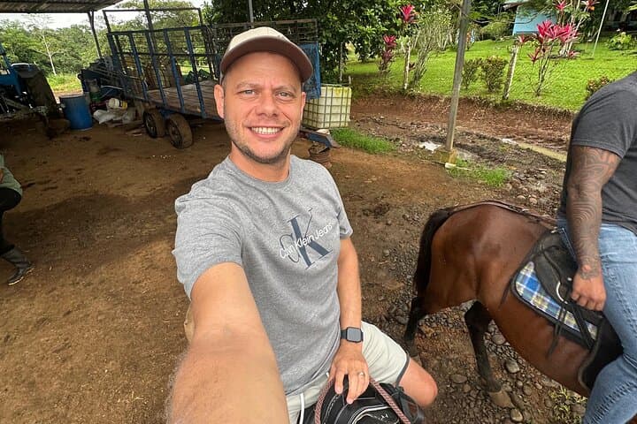 Rio Celeste Tubing and Horseback Riding from La Fortuna photo 3