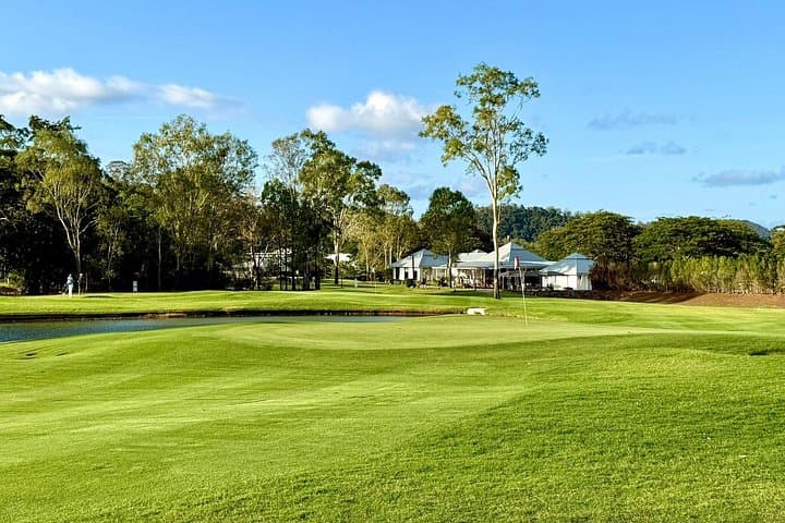 Whitsunday Golf Tour — Tee Off in Paradise at Airlie Beach photo 4