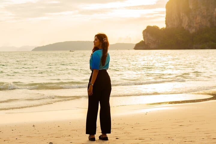 Phi Phi & Maya Bay Speedboat Day Trip from Krabi — Bamboo, Poda & Railay Sunset