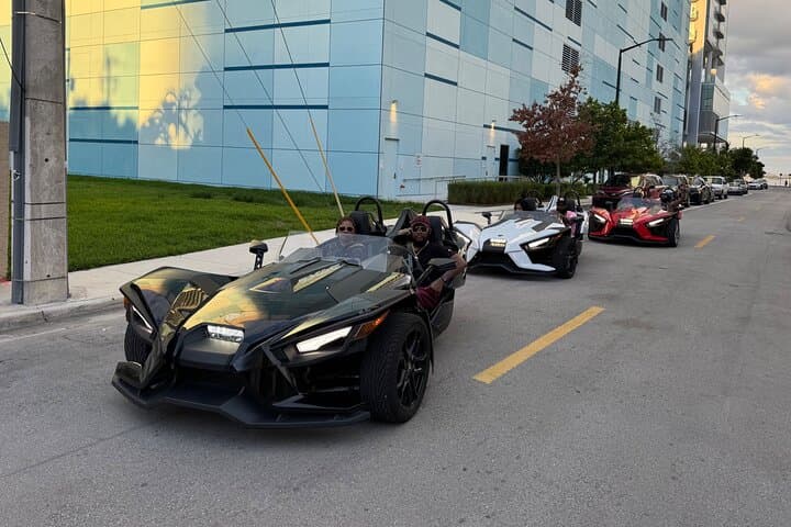 Miami Slingshot Rentals: Hourly and Daily Open-Air Drives in South Beach photo 4