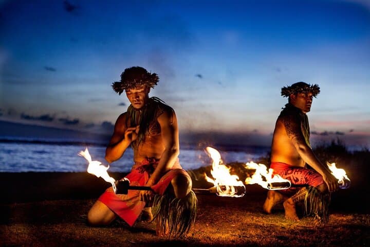 Hawaii Polynesian Luau: Island Feast, Hula & Fire Knife Show in Oahu