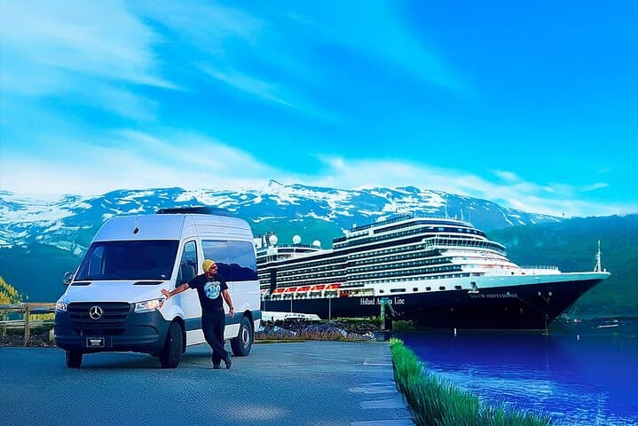 Anchorage to Seward Private Transfer — Scenic Turnagain Arm Group Ride