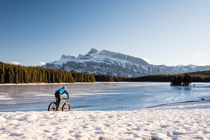 5-Day Winter Rockies Tour: Banff, Yoho, Kootenay & Drumheller Luxury Escape photo 6