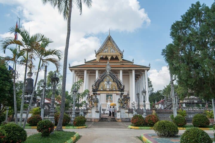 Sihanoukville Highlights Private Shore Tour: 4-Hour Cultural & Beach Excursion