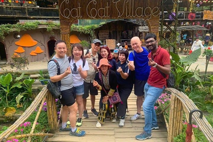 Sapa to Cat Cat Village: Half-Day Guided Walk Through Black Hmong Valley photo 2