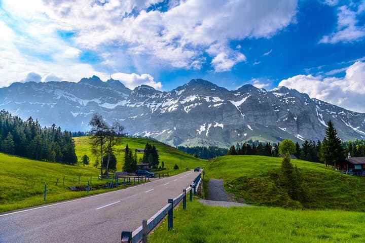 4-Day Switzerland Tour: Zurich, Lucerne, Interlaken & Jungfraujoch Adventure photo 3