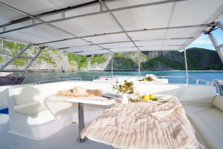 Luxury Catamaran to Phi Phi & Maya Bay: Snorkel Maiton Island Day Trip photo 4