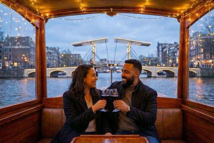 Amsterdam All-Inclusive 90-Minute Heated Canal Cruise with Captain Jack photo 6